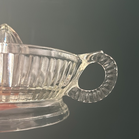 Beautiful Crystal Juicer HEAVY No Cracks Vintage Kitchen Gadgets - Picture 5 of 5